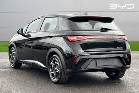 BYD Dolphin 60.48kWh Comfort Auto 5dr Thumbnail #3