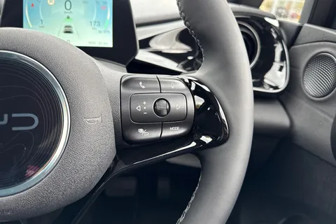 BYD Dolphin 60.48kWh Comfort Auto 5dr Thumbnail #40