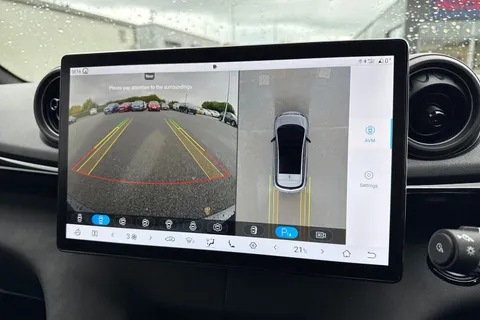 BYD Dolphin 60.48kWh Comfort Auto 5dr Thumbnail #54