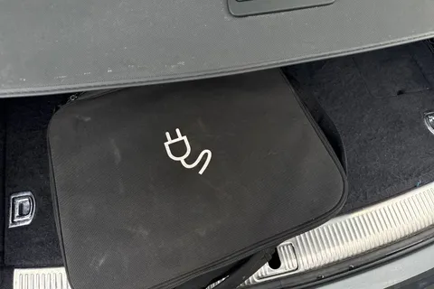 LV20LRO Audi Q5 2.0 TFSIe 50 Black Edition S Tronic quattro Euro 6 (s/s) 5dr 14.1kWh Thumbnail #26