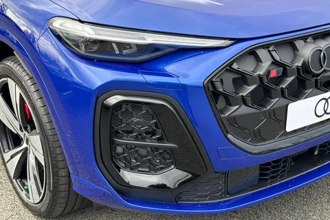  Audi SQ5 3.0 TFSI S Edition 1 S Tronic quattro Euro 6 (s/s) 5dr Thumbnail #9
