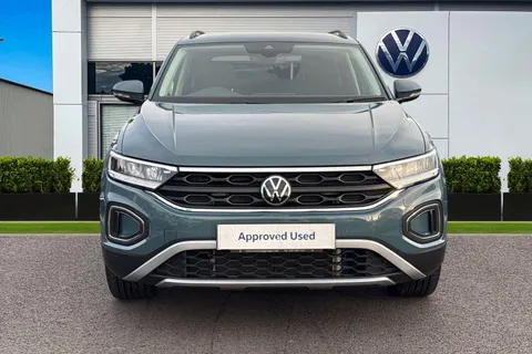 GF25UXB Volkswagen T-Roc 1.5 TSI Match 5dr DSG Thumbnail #6
