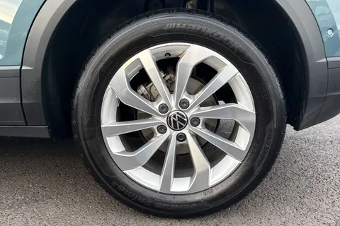 GF25UXB Volkswagen T-Roc 1.5 TSI Match 5dr DSG Thumbnail #11