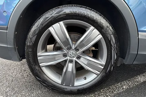 KE70XZS Volkswagen Tiguan Allspace 2.0 TDI Match Euro 6 (s/s) 5dr Thumbnail #10