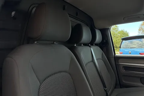 YB74MVV Volkswagen Id. Buzz Cargo 210kW Commerce Plus 79kWh Auto Thumbnail #22