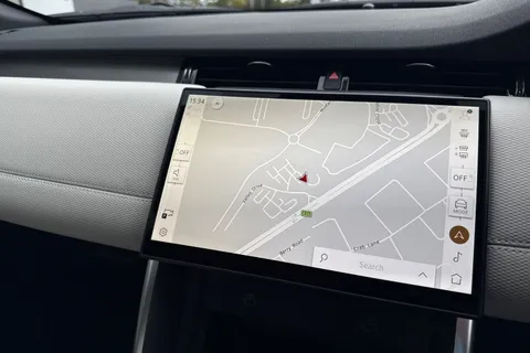 Land Rover Discovery Sport 2.0 D165 MHEV Dynamic SE Auto 4WD Euro 6 (s/s) 5dr Thumbnail #15