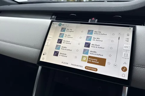 Land Rover Discovery Sport 2.0 D165 MHEV Dynamic SE Auto 4WD Euro 6 (s/s) 5dr Thumbnail #29