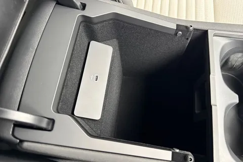 Land Rover Discovery Sport 2.0 D165 MHEV Dynamic SE Auto 4WD Euro 6 (s/s) 5dr Thumbnail #43