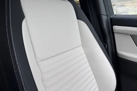 Land Rover Discovery Sport 2.0 D165 MHEV Dynamic SE Auto 4WD Euro 6 (s/s) 5dr Thumbnail #44