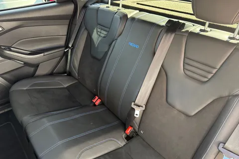 SA18EKY Ford Focus 2.3T EcoBoost RS Hatchback 5dr Petrol Manual AWD Euro 6 (s/s) (350 ps) Thumbnail #20