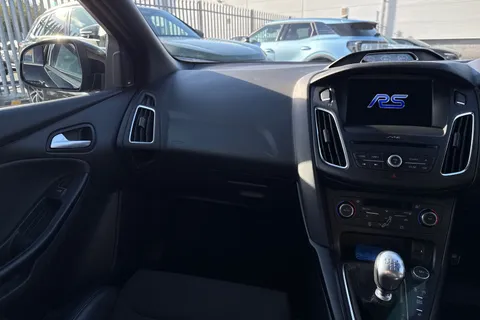 SA18EKY Ford Focus 2.3T EcoBoost RS Hatchback 5dr Petrol Manual AWD Euro 6 (s/s) (350 ps) Thumbnail #21