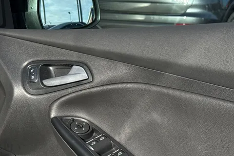 SA18EKY Ford Focus 2.3T EcoBoost RS Hatchback 5dr Petrol Manual AWD Euro 6 (s/s) (350 ps) Thumbnail #22