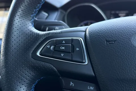 SA18EKY Ford Focus 2.3T EcoBoost RS Hatchback 5dr Petrol Manual AWD Euro 6 (s/s) (350 ps) Thumbnail #40