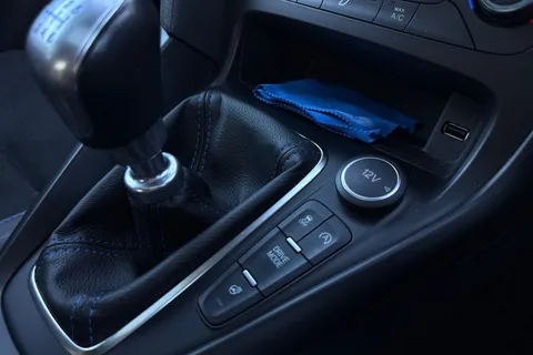 SA18EKY Ford Focus 2.3T EcoBoost RS Hatchback 5dr Petrol Manual AWD Euro 6 (s/s) (350 ps) Thumbnail #57