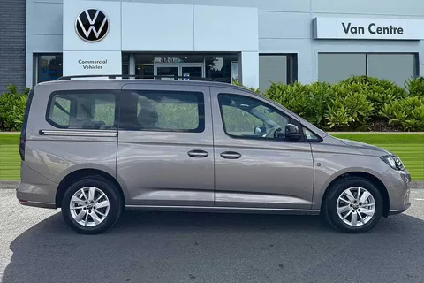 BT25KUD Volkswagen Caddy 2.0 TDI 122ps Maxi Life 7 Seat DSG 2025 Thumbnail #4