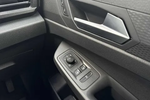 BT25KUD Volkswagen Caddy 2.0 TDI 122ps Maxi Life 7 Seat DSG 2025 Thumbnail #17