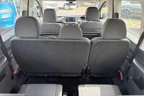 BT25KUD Volkswagen Caddy 2.0 TDI 122ps Maxi Life 7 Seat DSG 2025 Thumbnail #25