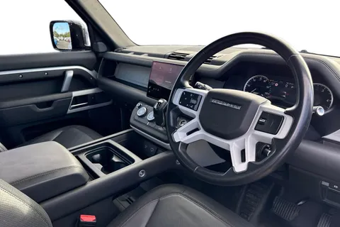 14 of 64 for Land Rover Defender 90 3.0 D250 MHEV X-Dynamic HSE Auto 4WD Euro 6 (s/s) 3dr