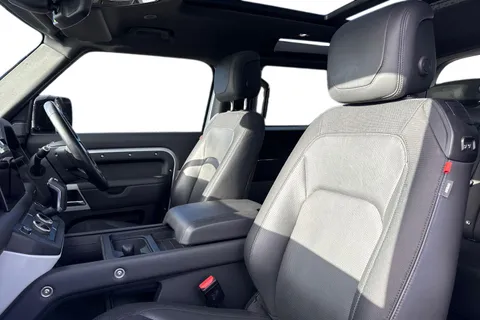 16 of 64 for Land Rover Defender 90 3.0 D250 MHEV X-Dynamic HSE Auto 4WD Euro 6 (s/s) 3dr