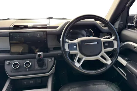 18 of 64 for Land Rover Defender 90 3.0 D250 MHEV X-Dynamic HSE Auto 4WD Euro 6 (s/s) 3dr