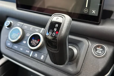 23 of 64 for Land Rover Defender 90 3.0 D250 MHEV X-Dynamic HSE Auto 4WD Euro 6 (s/s) 3dr
