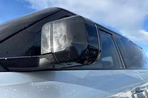 33 of 64 for Land Rover Defender 90 3.0 D250 MHEV X-Dynamic HSE Auto 4WD Euro 6 (s/s) 3dr