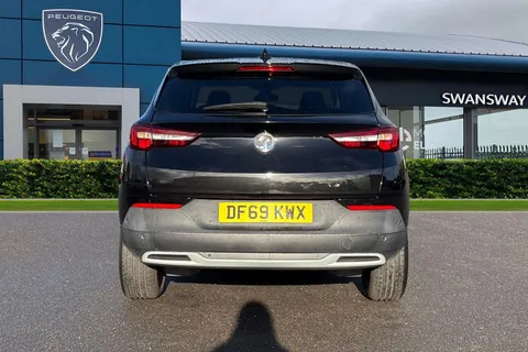 DF69KWX Vauxhall Grandland X 1.5 Turbo D SRi Nav Euro 6 (s/s) 5dr Thumbnail #5