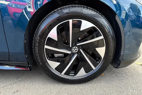 KW74TYV Volkswagen Id.7 210kW Match Pro 77kWh 5dr Auto | Heated Seats | Harman Kardon Thumbnail #10