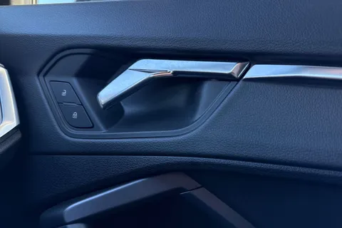 DG72BVF Audi Q3 Black Edition 35 TFSI  150 PS S tronic Thumbnail #22