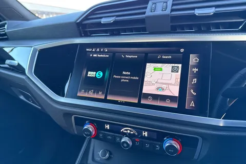 DG72BVF Audi Q3 Black Edition 35 TFSI  150 PS S tronic Thumbnail #28