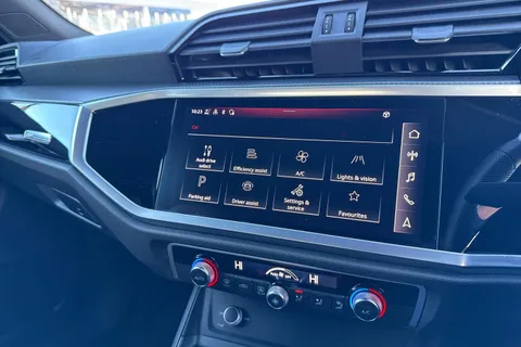 DG72BVF Audi Q3 Black Edition 35 TFSI  150 PS S tronic Thumbnail #38