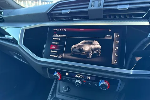 DG72BVF Audi Q3 Black Edition 35 TFSI  150 PS S tronic Thumbnail #39