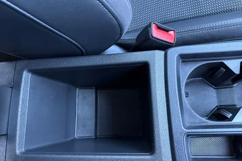 DG72BVF Audi Q3 Black Edition 35 TFSI  150 PS S tronic Thumbnail #46