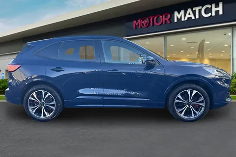 YR22LHL Ford Kuga 2.5 Duratec 14.4kWh ST-Line X Edition CVT Euro 6 (s/s) 5dr Thumbnail #4