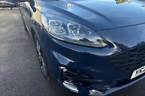 YR22LHL Ford Kuga 2.5 Duratec 14.4kWh ST-Line X Edition CVT Euro 6 (s/s) 5dr Thumbnail #18