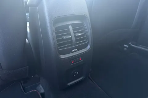 YR22LHL Ford Kuga 2.5 Duratec 14.4kWh ST-Line X Edition CVT Euro 6 (s/s) 5dr Thumbnail #27