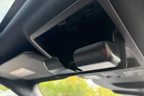 YR22LHL Ford Kuga 2.5 Duratec 14.4kWh ST-Line X Edition CVT Euro 6 (s/s) 5dr Thumbnail #31