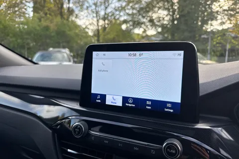 YR22LHL Ford Kuga 2.5 Duratec 14.4kWh ST-Line X Edition CVT Euro 6 (s/s) 5dr Thumbnail #34