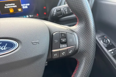 YR22LHL Ford Kuga 2.5 Duratec 14.4kWh ST-Line X Edition CVT Euro 6 (s/s) 5dr Thumbnail #42