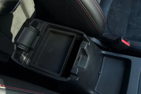 YR22LHL Ford Kuga 2.5 Duratec 14.4kWh ST-Line X Edition CVT Euro 6 (s/s) 5dr Thumbnail #50