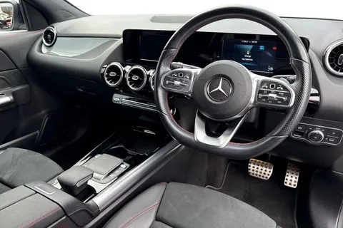 DK21WCP Mercedes-Benz Gla 2.0 GLA220d AMG Line 8G-DCT 4MATIC Euro 6 (s/s) 5dr Thumbnail #19