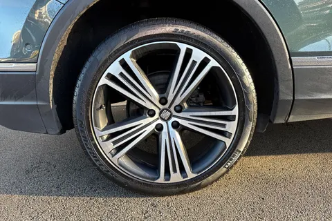 YK69UDD SEAT Tarraco 2.0 TDI XCELLENCE Lux DSG 4Drive Euro 6 (s/s) 5dr Thumbnail #10