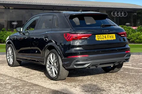 DG24FHV Audi Q3 Black Edition 35 TFSI 150 PS S tronic Thumbnail #3