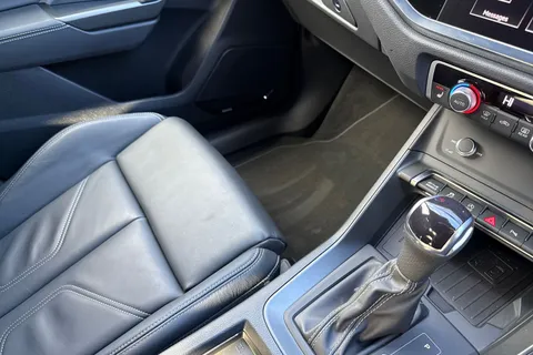 DG24FHV Audi Q3 Black Edition 35 TFSI 150 PS S tronic Thumbnail #21