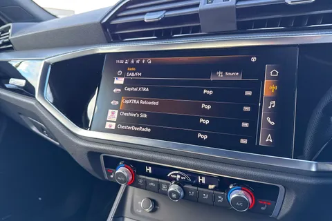 DG24FHV Audi Q3 Black Edition 35 TFSI 150 PS S tronic Thumbnail #35