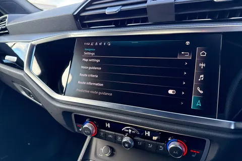 DG24FHV Audi Q3 Black Edition 35 TFSI 150 PS S tronic Thumbnail #41