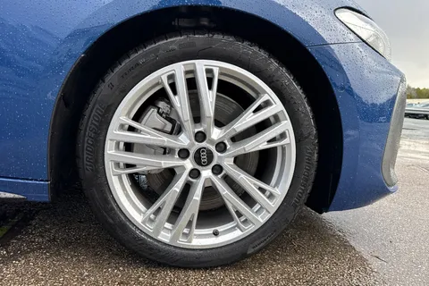 Audi A5 Avant 2.0 e-hybrid 25.9kWh S line S Tronic quattro Euro 6 (s/s) 5dr Thumbnail #10