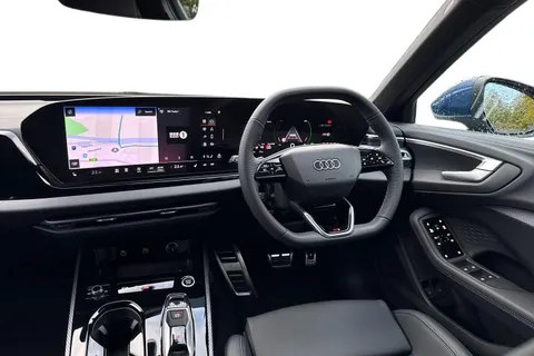 Audi A5 Avant 2.0 e-hybrid 25.9kWh S line S Tronic quattro Euro 6 (s/s) 5dr Thumbnail #18