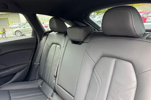 Audi A5 Avant 2.0 e-hybrid 25.9kWh S line S Tronic quattro Euro 6 (s/s) 5dr Thumbnail #19