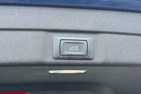 Audi A5 Avant 2.0 e-hybrid 25.9kWh S line S Tronic quattro Euro 6 (s/s) 5dr Thumbnail #25